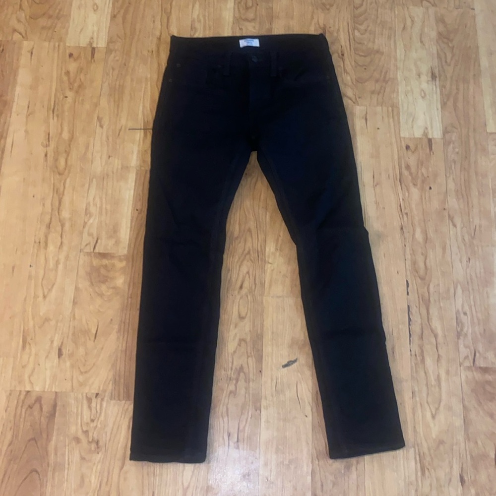 size 30 men's skinny fit black Levi jeans
